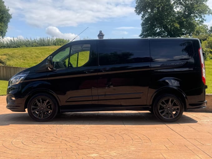 2025 Ford Transit Custom