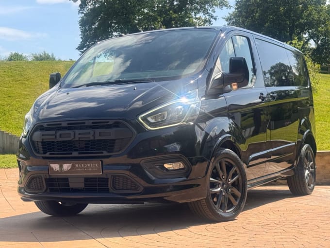 2025 Ford Transit Custom