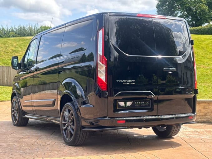 2025 Ford Transit Custom