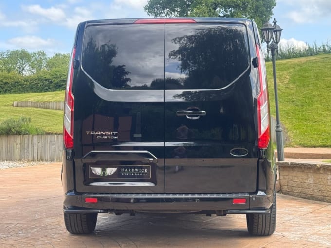 2025 Ford Transit Custom