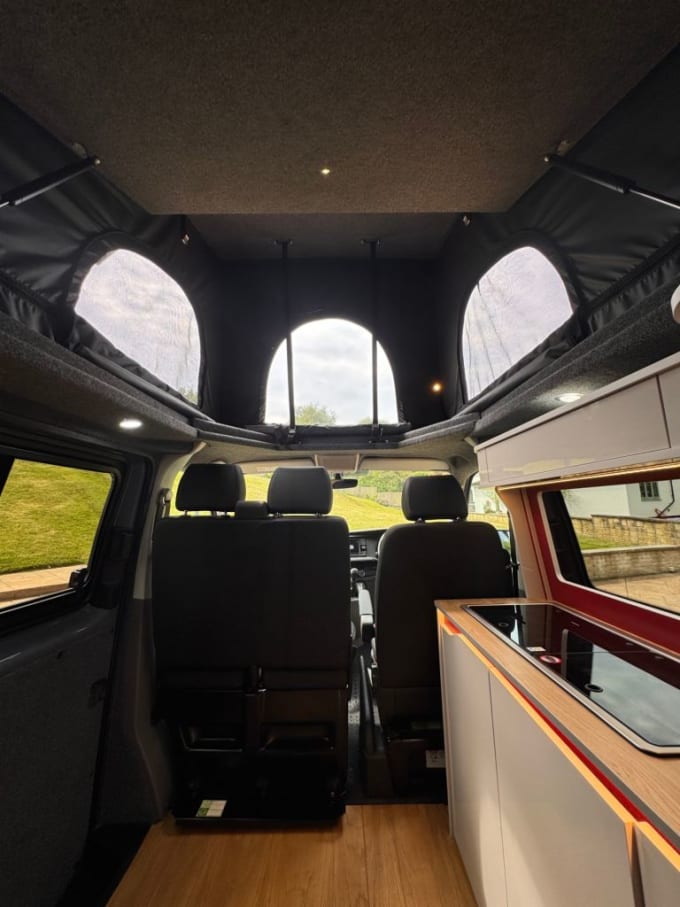 2025 Volkswagen Transporter