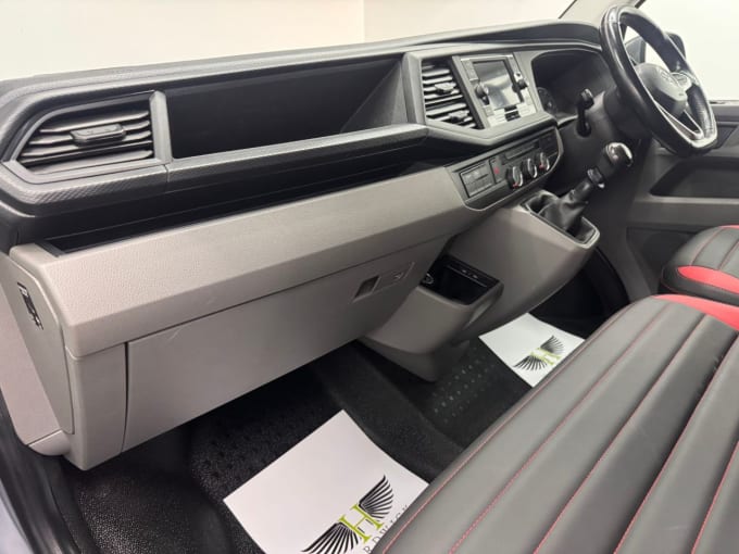2025 Volkswagen Transporter