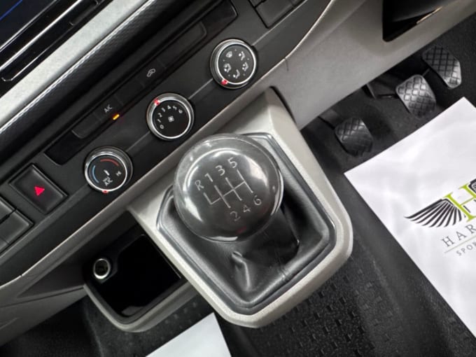 2025 Volkswagen Transporter