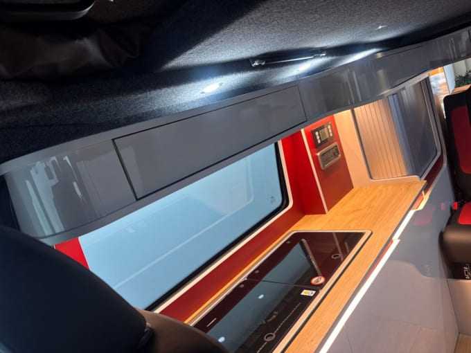 2025 Volkswagen Transporter