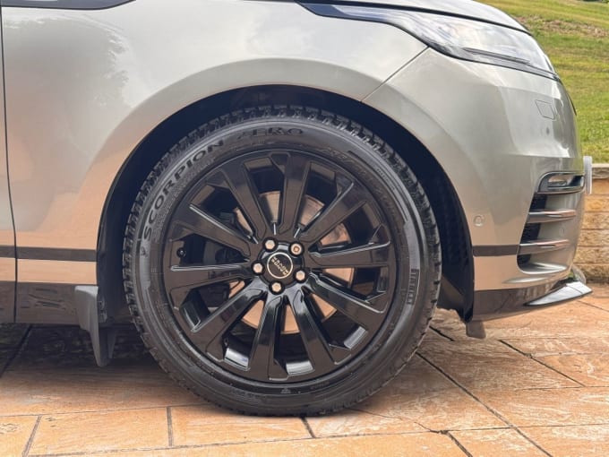 2025 Land Rover Range Rover Velar