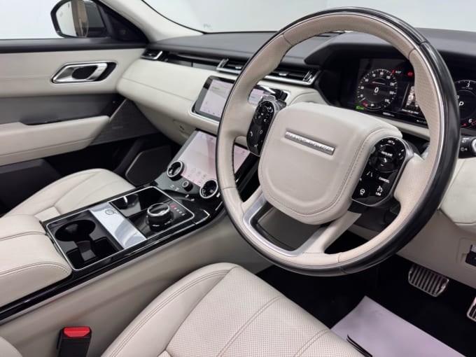 2025 Land Rover Range Rover Velar