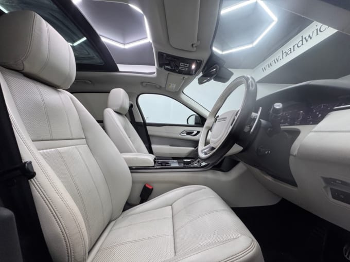 2025 Land Rover Range Rover Velar