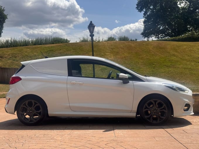 2025 Ford Fiesta Van