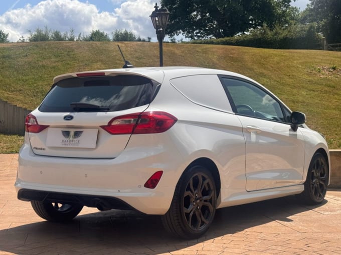 2025 Ford Fiesta Van