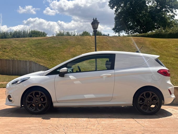 2025 Ford Fiesta Van