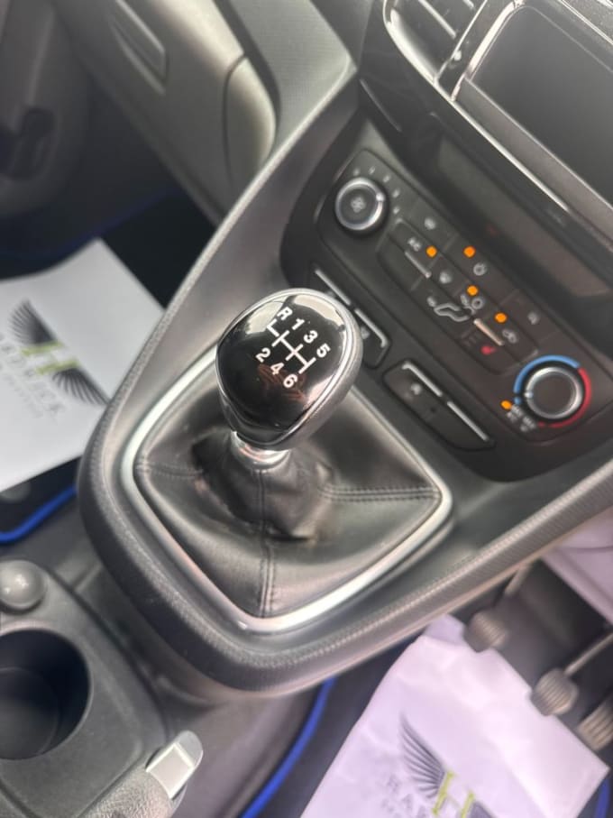 2025 Ford Transit Connect