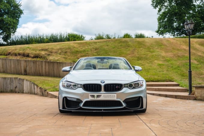 2025 BMW M4