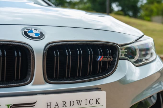 2025 BMW M4