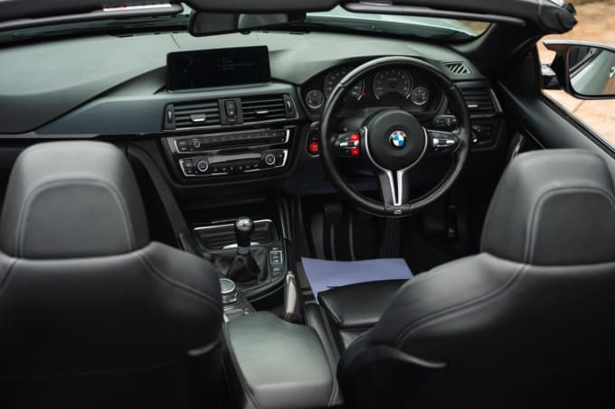 2025 BMW M4