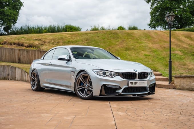 2025 BMW M4