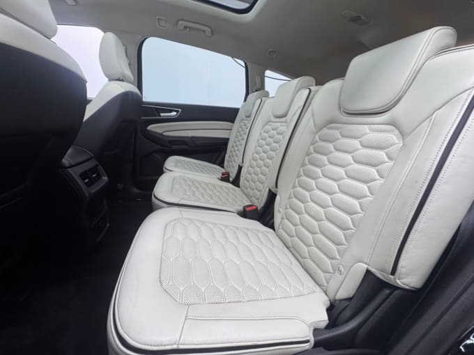 2025 Ford S-max