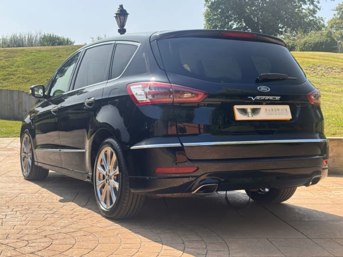 2025 Ford S-max