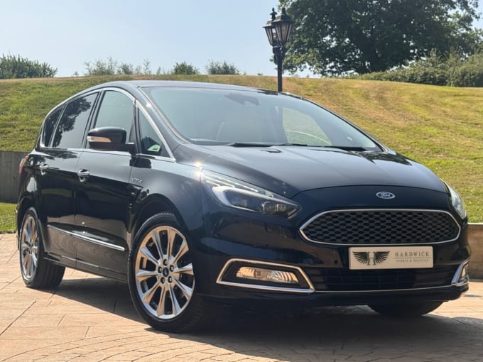 2025 Ford S-max