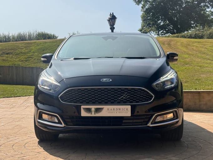 2025 Ford S-max