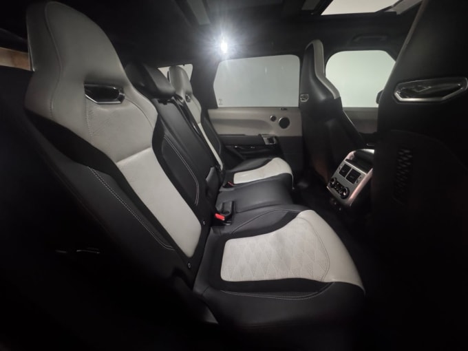 2025 Land Rover Range Rover Sport