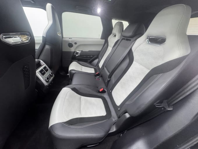 2025 Land Rover Range Rover Sport
