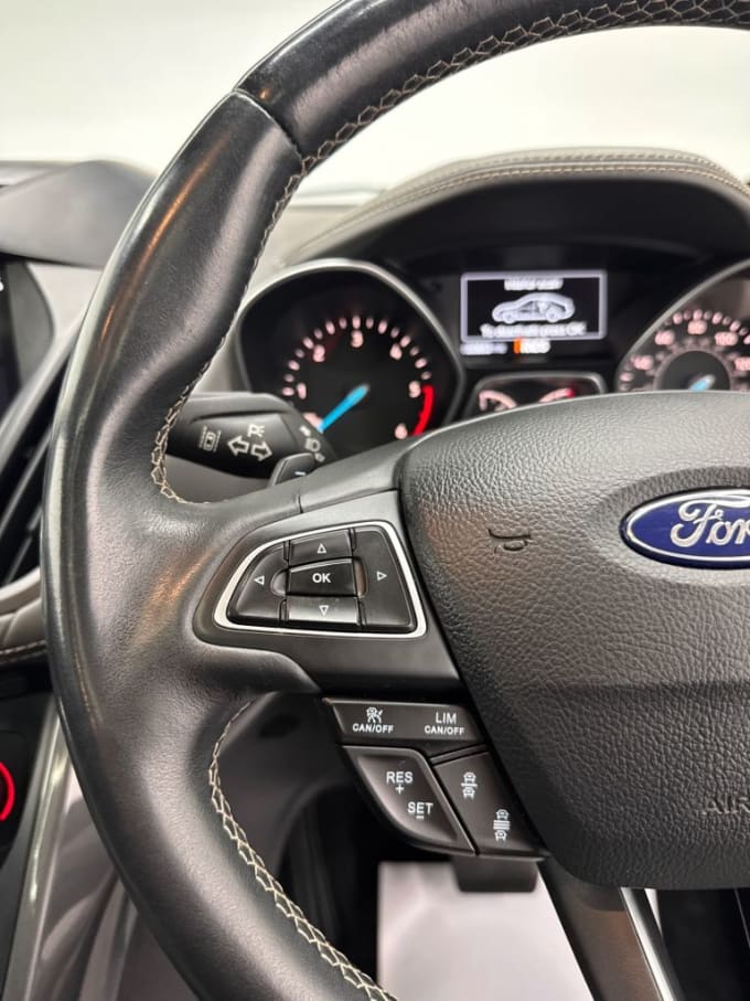 2025 Ford Kuga