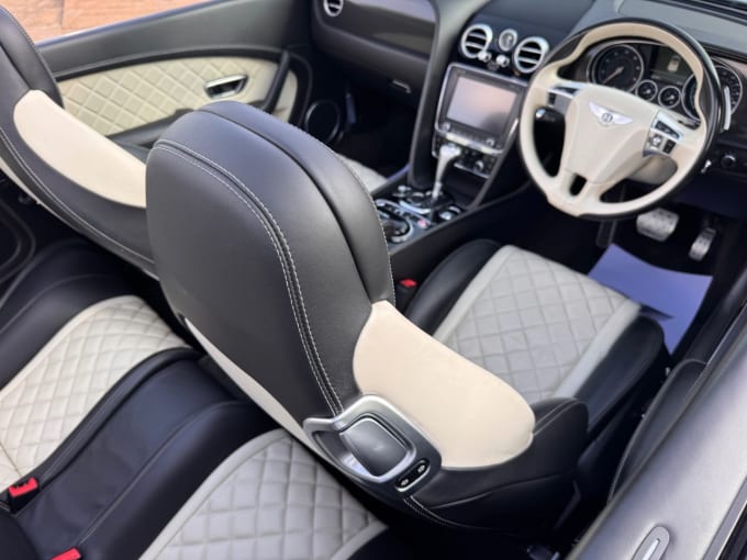 2025 Bentley Continental