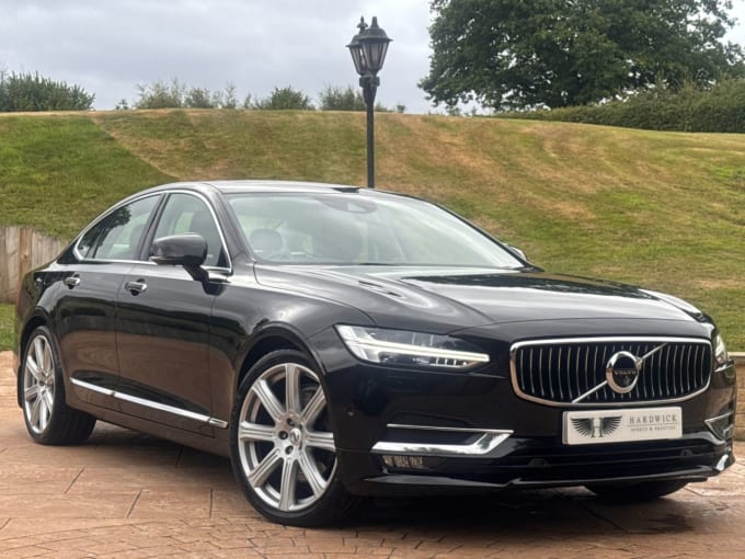 2025 Volvo S90