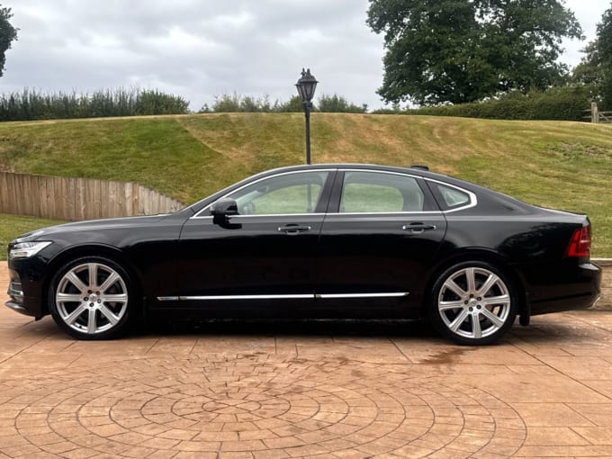 2025 Volvo S90