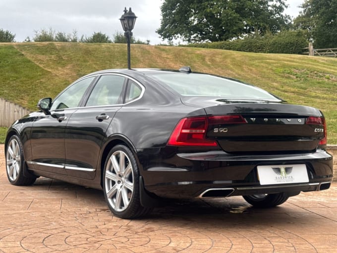 2025 Volvo S90