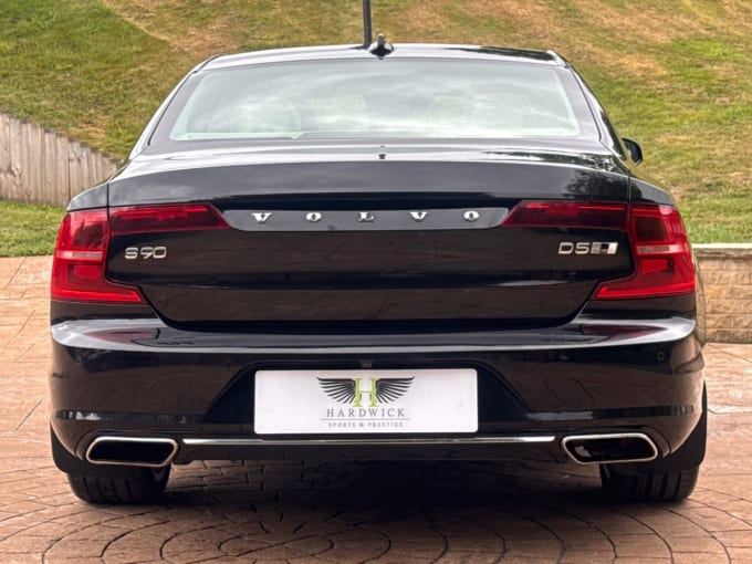 2025 Volvo S90