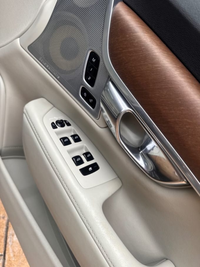 2025 Volvo S90
