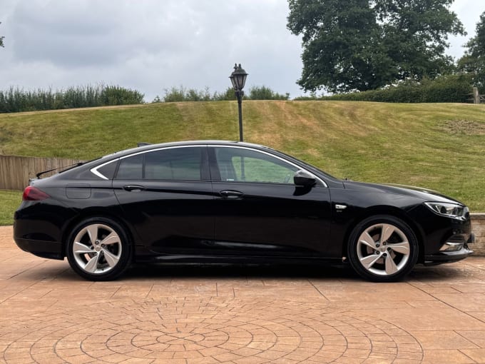 2025 Vauxhall Insignia