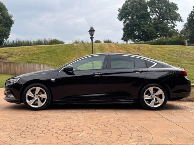 2025 Vauxhall Insignia