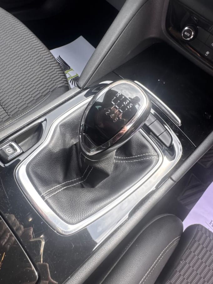 2025 Vauxhall Insignia