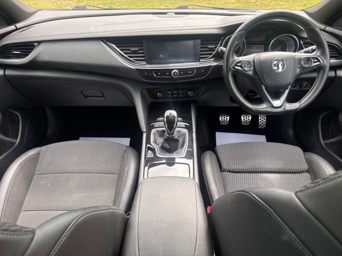2025 Vauxhall Insignia