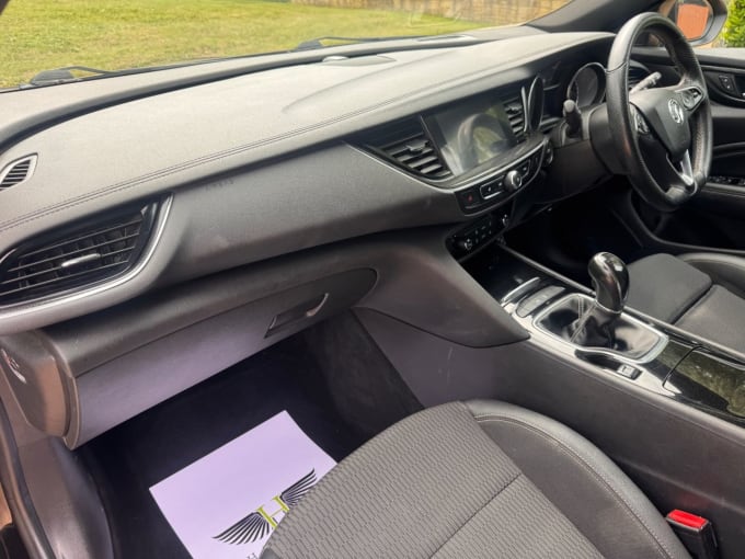 2025 Vauxhall Insignia