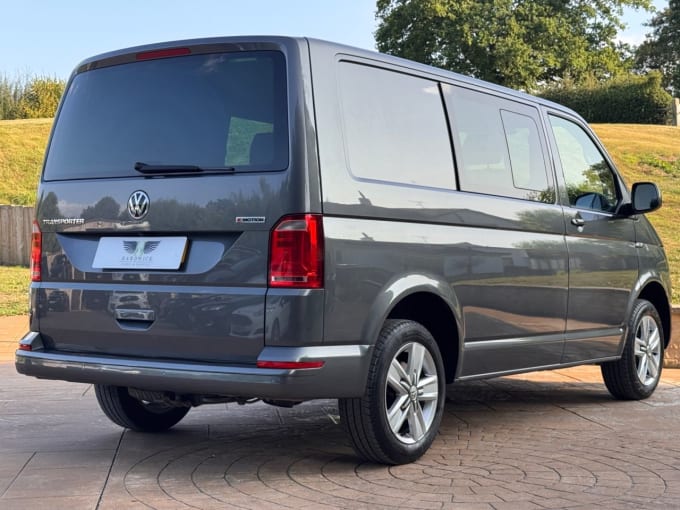 2025 Volkswagen Transporter