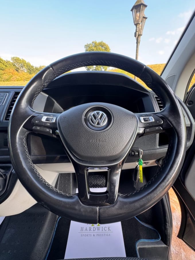2025 Volkswagen Transporter