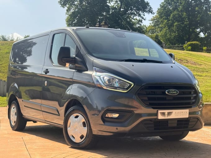 2025 Ford Transit Custom