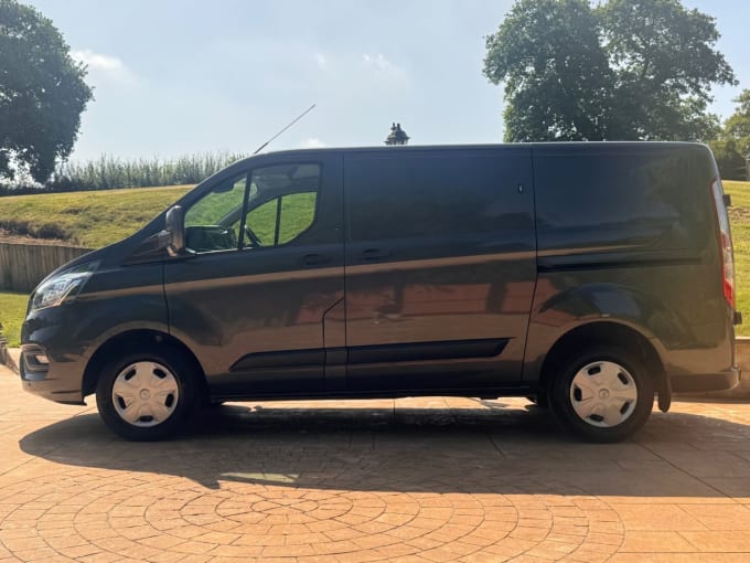 2025 Ford Transit Custom