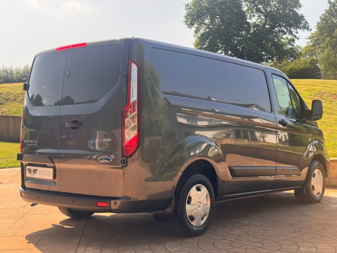 2025 Ford Transit Custom