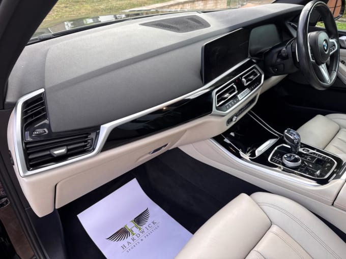 2025 BMW X5