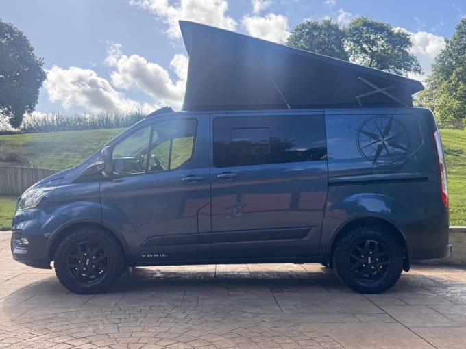 2025 Ford Transit Custom
