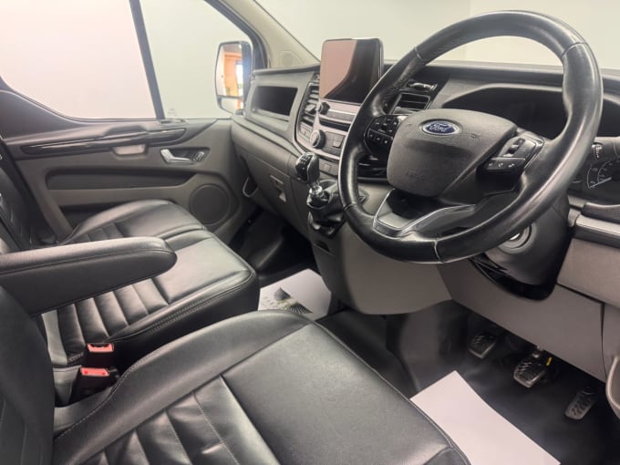 2025 Ford Transit Custom