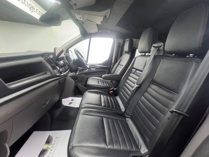 2025 Ford Transit Custom