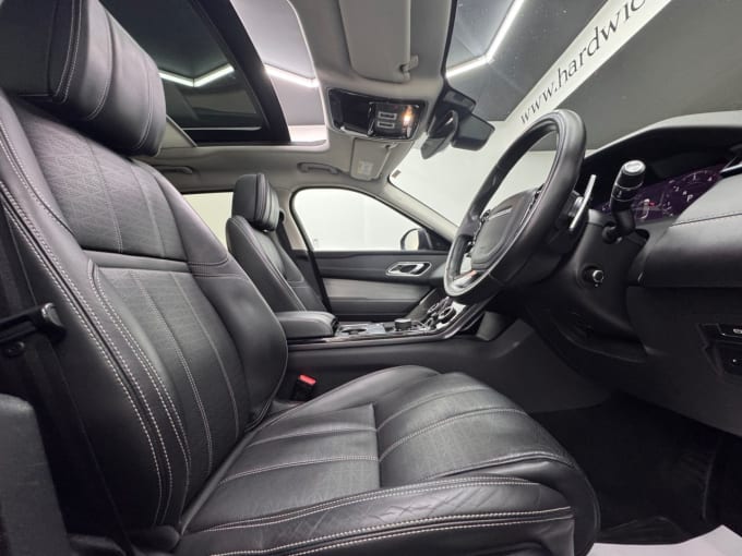 2025 Land Rover Range Rover Velar