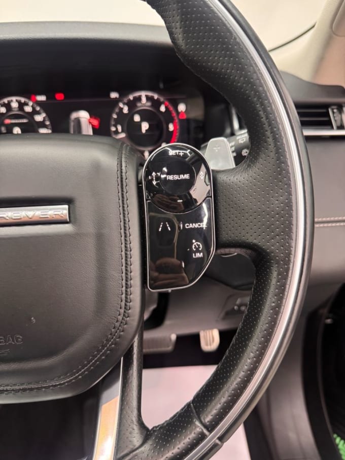 2025 Land Rover Range Rover Velar