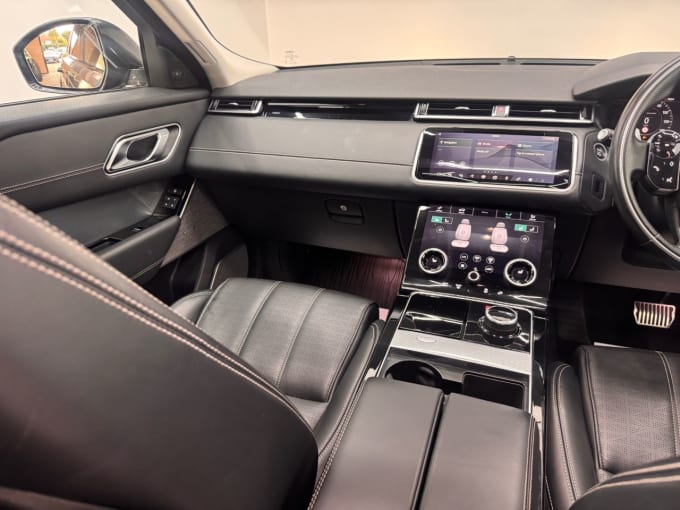 2025 Land Rover Range Rover Velar