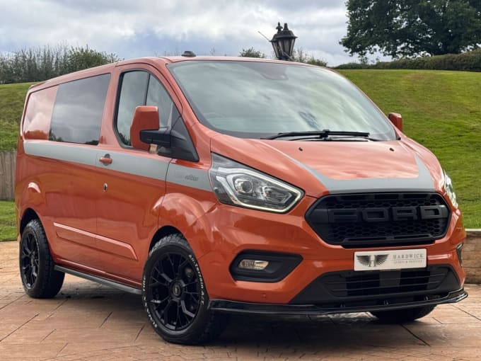 2025 Ford Transit Custom